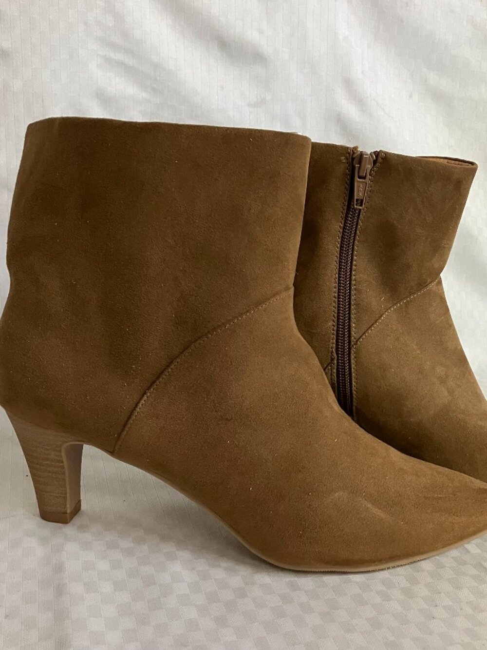 Universal Thread Ankle Boots Women 11 Brown Suede Point Toe Block Heel Side Zip